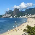 Elegant Studio Vista Lateral Mar Ipanema Best Locatlon